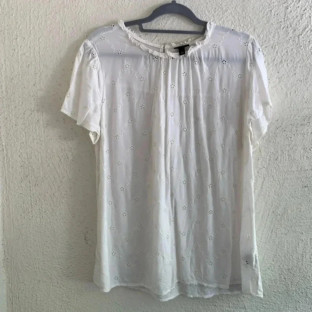 torrid White Eyelet Short Sleeve Peasant Top
